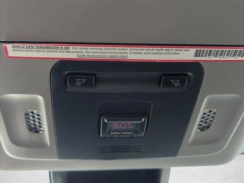 Used 2019 Toyota Camry LE image 23