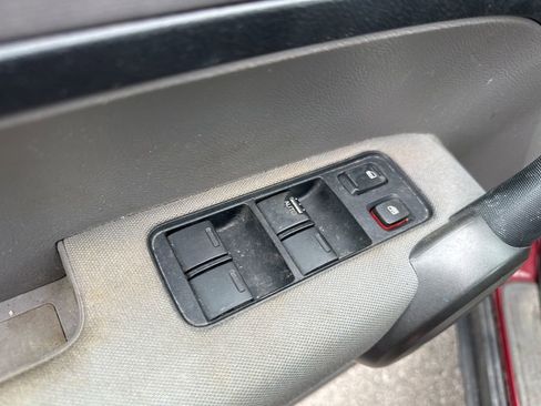 Used 2011 Honda CR-V LX image 16