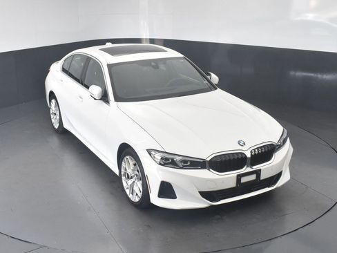 Used 2025 BMW 330i xDrive Sedan image 17