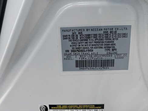 Used 2025 Nissan Kicks SR FWD image 37