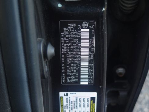 Used 2009 Toyota Matrix FWD image 24