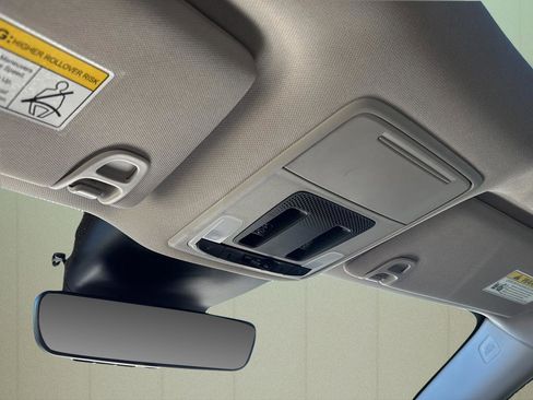 Used 2023 Honda Pilot Touring image 35