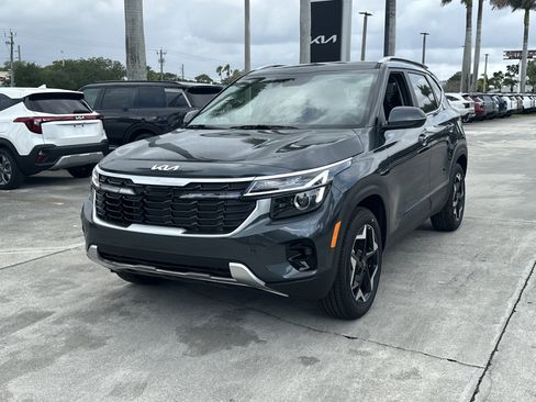 New 2026 Kia Seltos EX FWD image 2