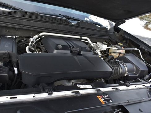 Used 2023 Chevrolet Colorado Trail Boss image 31