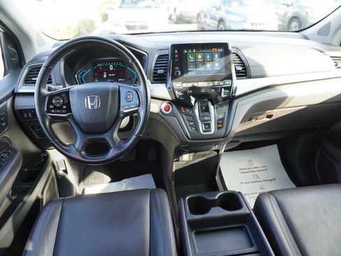 Used 2019 Honda Odyssey EX-L image 2