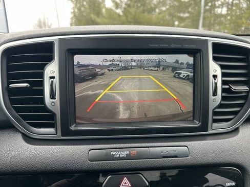 Used 2018 Kia Sportage EX w/ EX Technology Package image 19