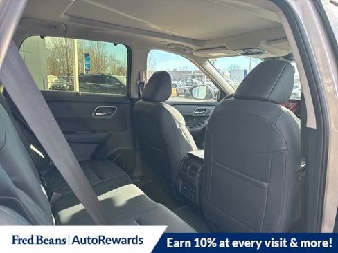 New 2026 Nissan Rogue Platinum image 13