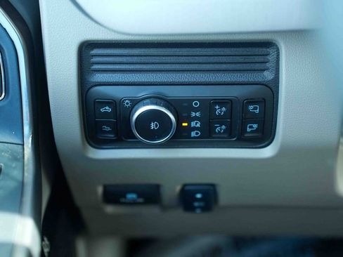 Used 2025 Ford F450 Platinum w/ Platinum Plus Package AWD/4WD image 36