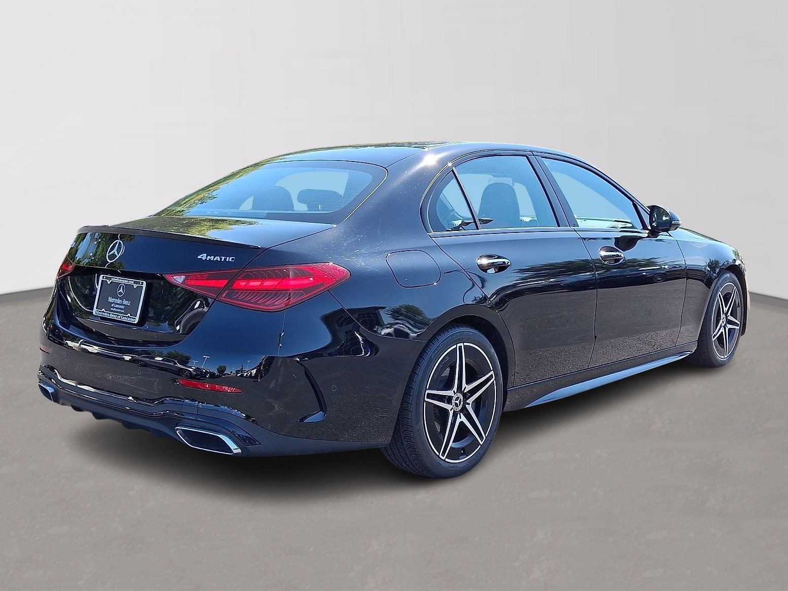 Used 2024 Mercedes-Benz C 300 4MATIC Sedan image 4