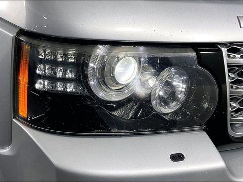 Used 2012 Land Rover Range Rover Supercharged image 38