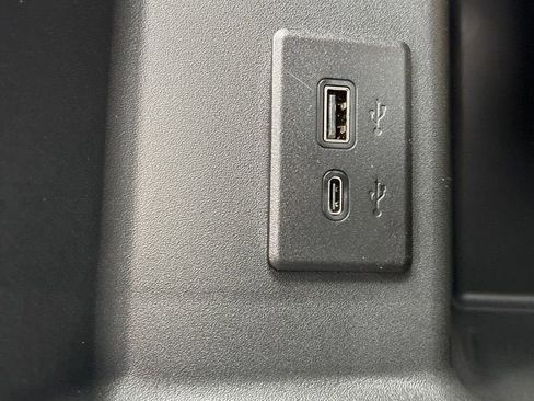 New 2026 Chevrolet Silverado 1500 High Country w/ Technology Package AWD/4WD image 31