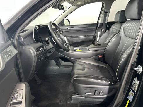 Used 2023 Hyundai Palisade Limited w/ Cargo Package image 11
