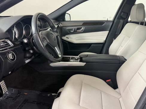 Used 2016 Mercedes-Benz E 350 Sedan image 5