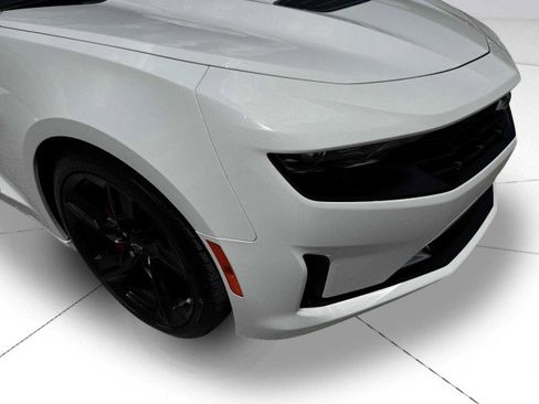 Used 2023 Chevrolet Camaro LT w/ RS Package image 8