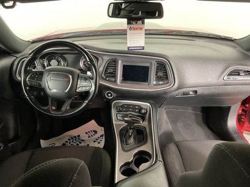 Used 2022 Dodge Challenger GT image 16