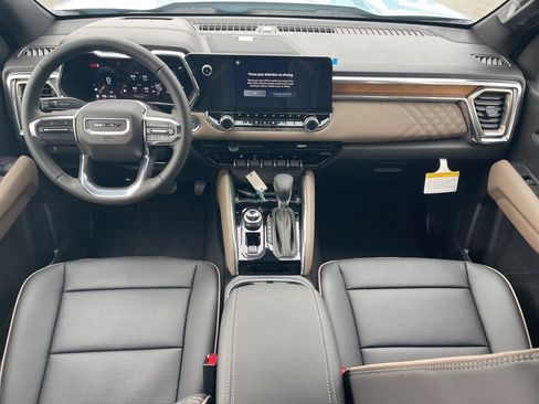 New 2026 GMC Canyon Denali image 16