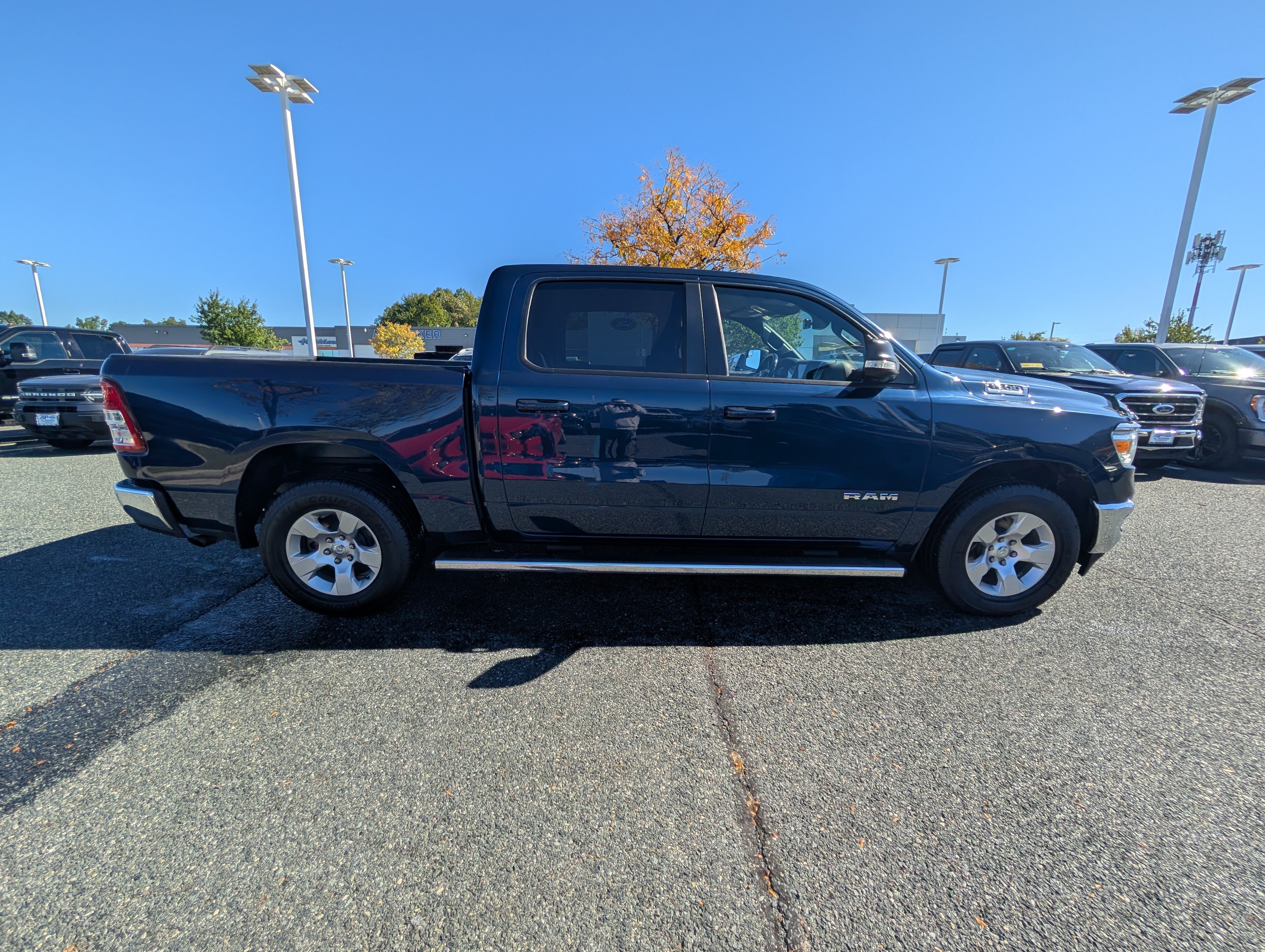 Used 2021 RAM 1500 Big Horn AWD/4WD image 3