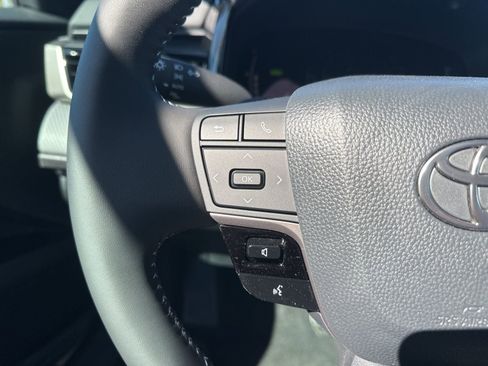 Used 2026 Toyota Camry SE w/ Convenience Package image 7