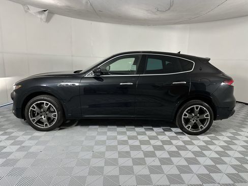Used 2023 Maserati Levante Modena AWD/4WD image 5