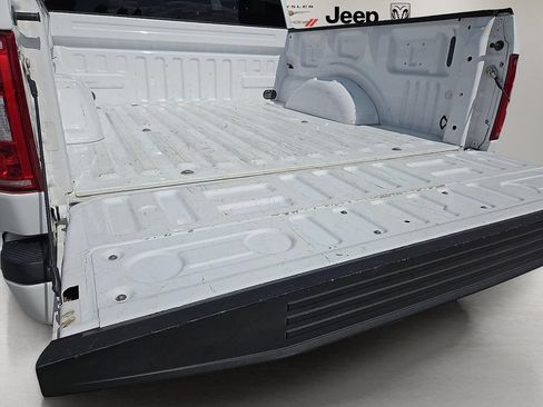 Used 2018 Ford F150 XL w/ Equipment Group 101A Mid RWD image 9
