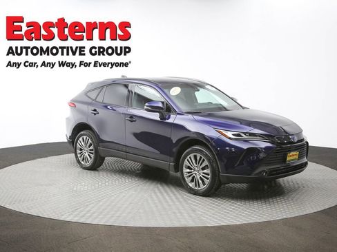 Used 2023 Toyota Venza XLE image 50