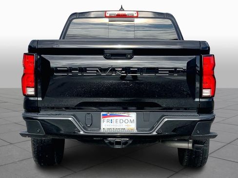 Certified 2024 Chevrolet Colorado Z71 w/ LPO, Dark Essentials Package image 4