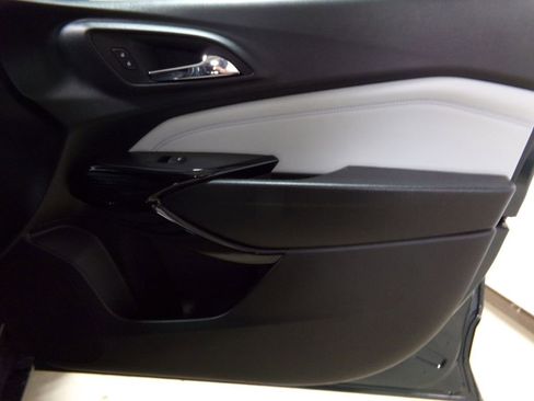 New 2025 Chevrolet Trax LT w/ Driver Confidence Package image 7