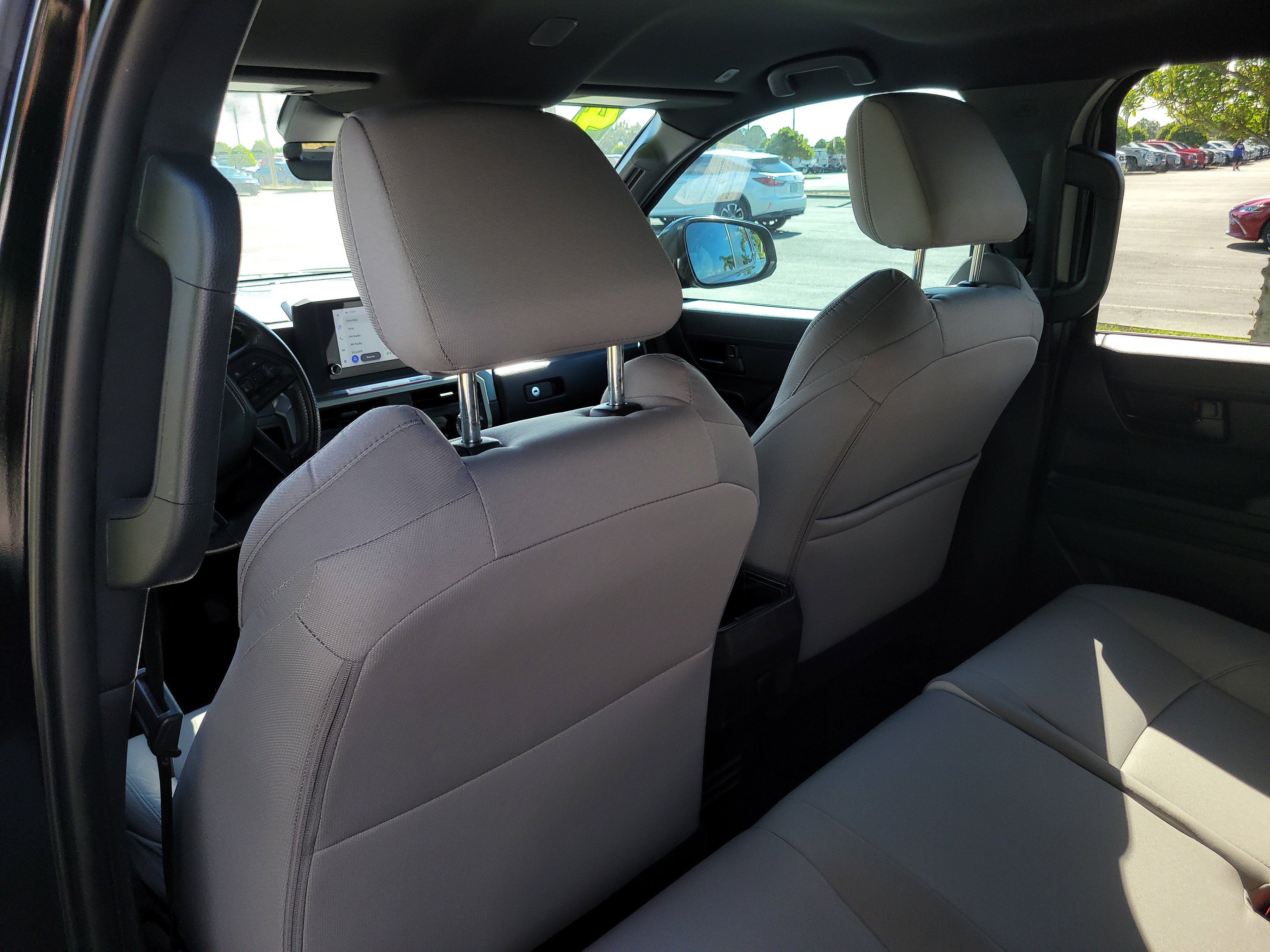 Certified 2024 Toyota Tacoma SR5 AWD/4WD image 14