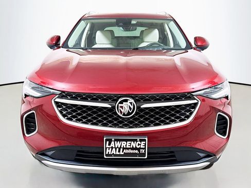 Certified 2022 Buick Envision Avenir w/ Technology Package II FWD image 2