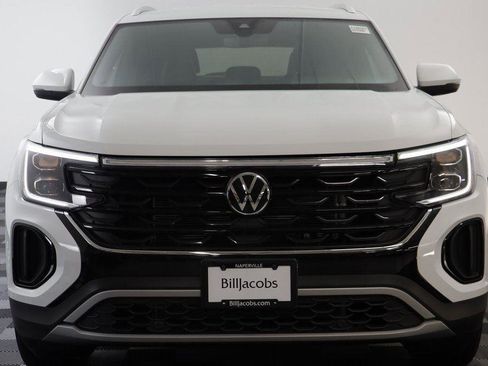 Used 2025 Volkswagen Atlas Cross Sport SE image 20