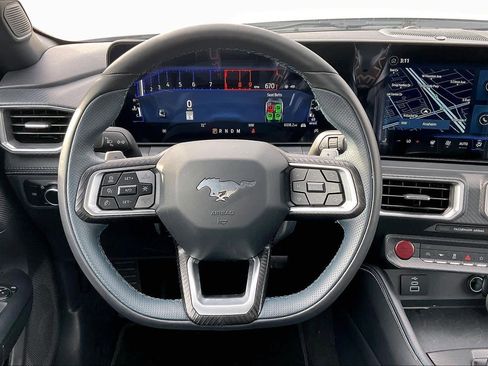 Used 2025 Ford Mustang GT Premium image 5