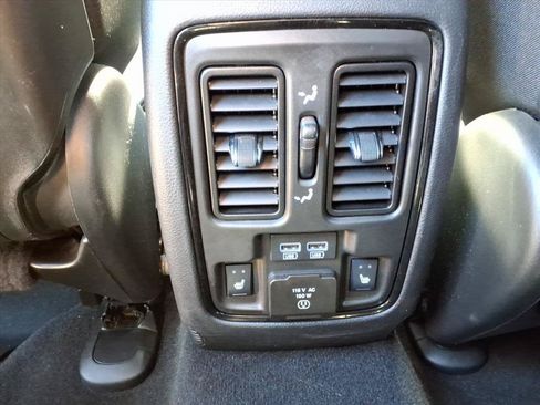 Used 2024 Dodge Durango GT AWD/4WD image 15