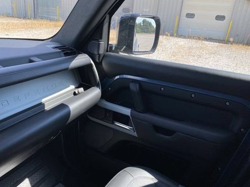 Used 2023 Land Rover Defender 110 S AWD/4WD image 27