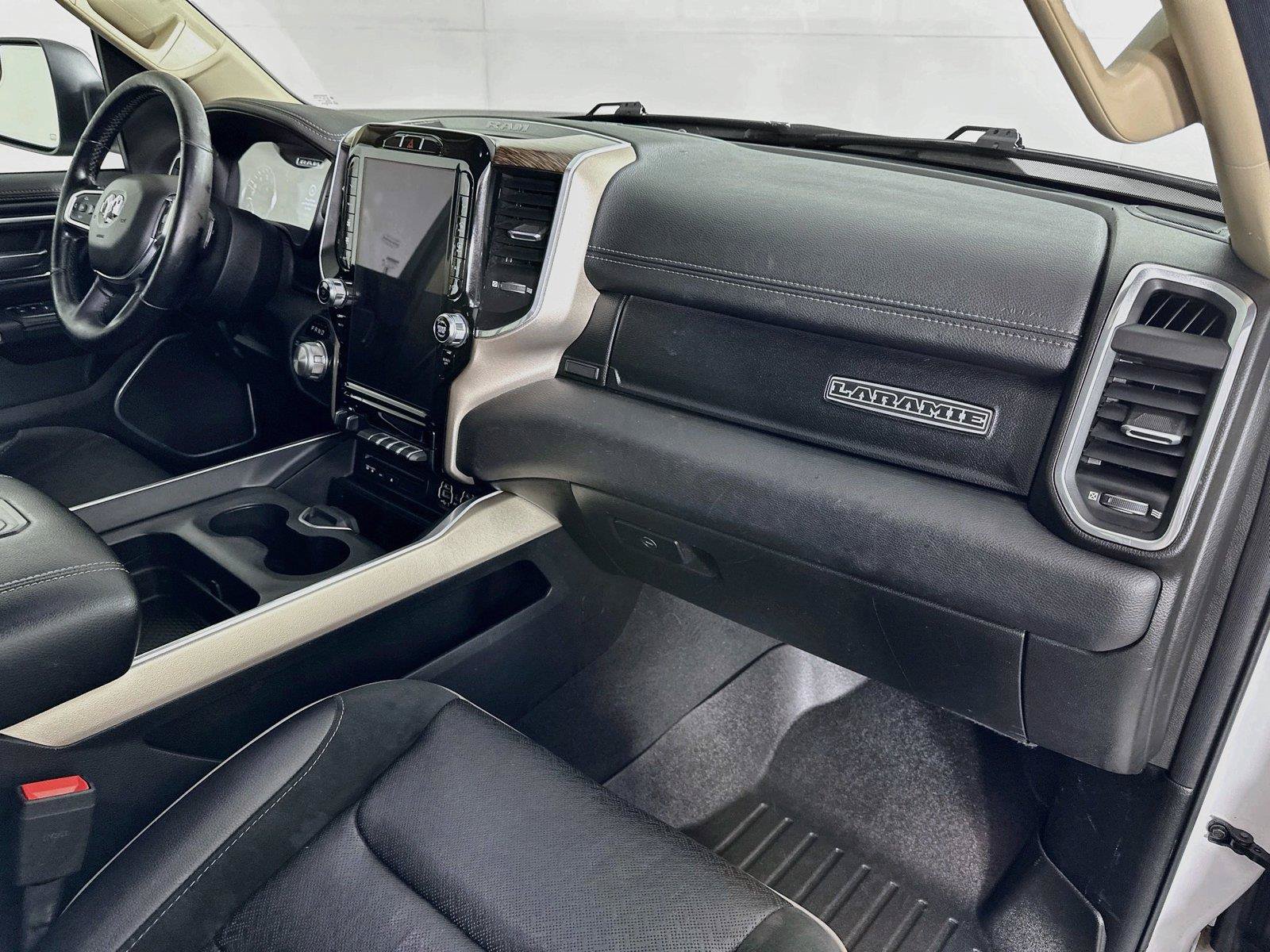 Used 2019 RAM 1500 Laramie AWD/4WD image 29