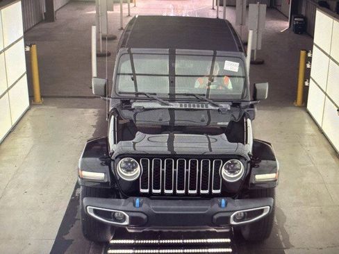 Used 2023 Jeep Wrangler Unlimited Sahara image 2