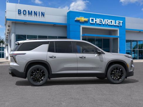 New 2026 Chevrolet Traverse LT w/ Midnight/Sport Edition image 6