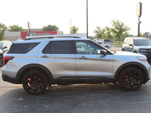 Used 2020 Ford Explorer ST w/ ST Street Pack AWD/4WD image 7