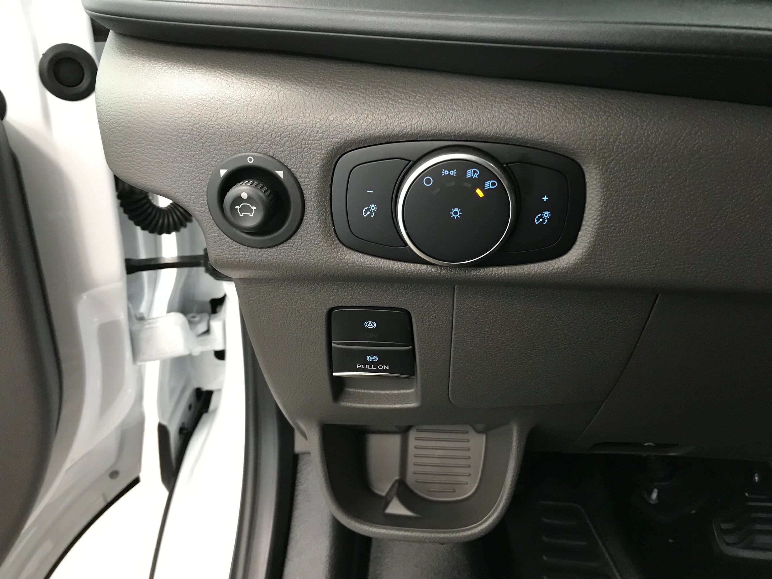 New 2026 Ford Transit 250 Low Roof RWD image 12