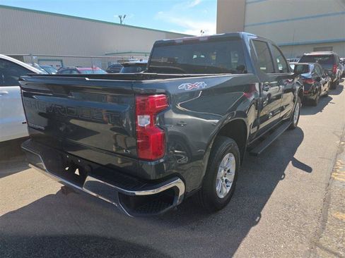 Used 2019 Chevrolet Silverado 1500 LT w/ Fleet Comfort Package AWD/4WD image 4