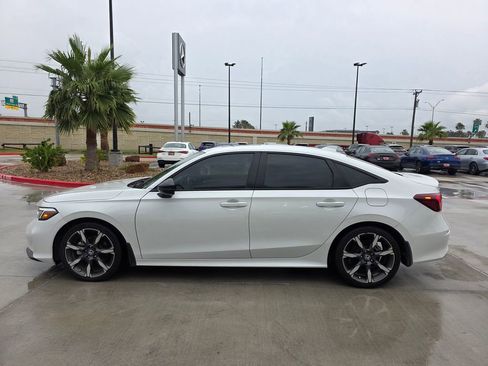 Used 2025 Honda Civic Sport image 4
