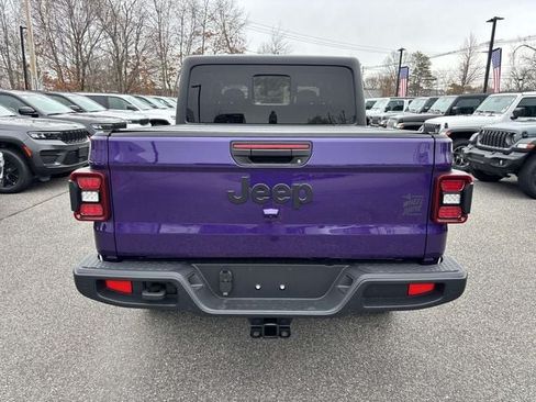 New 2026 Jeep Gladiator Sport AWD/4WD image 3
