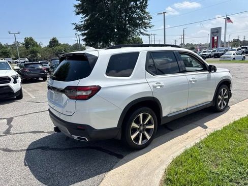 Used 2025 Honda Pilot Elite image 7