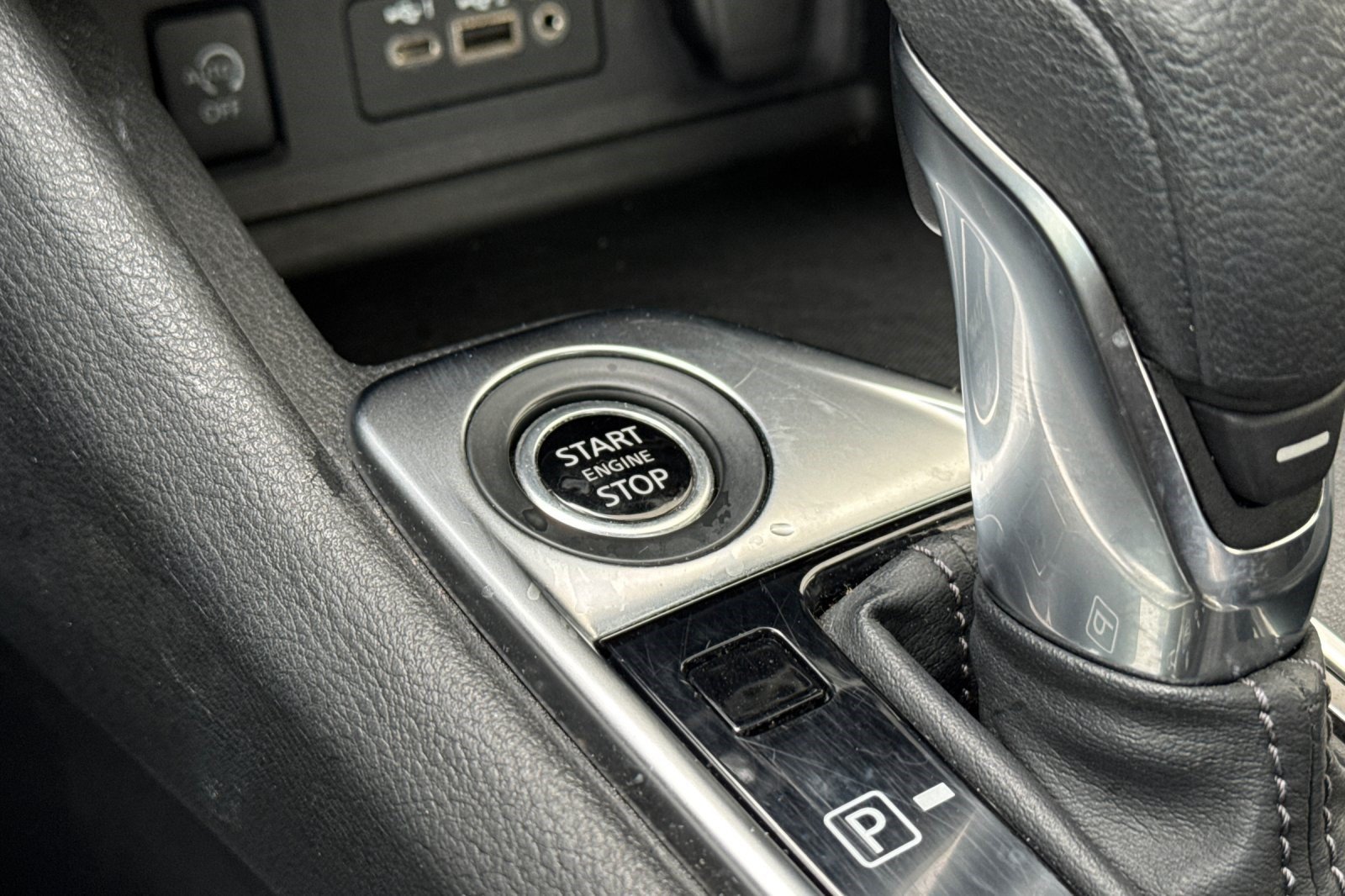 Used 2024 Nissan Sentra SV FWD image 17