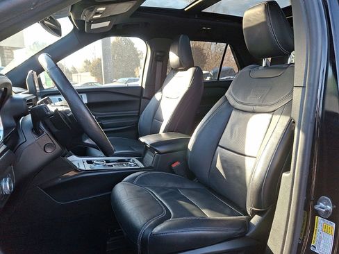 Used 2021 Ford Explorer ST w/ Equipment Group 401A image 17