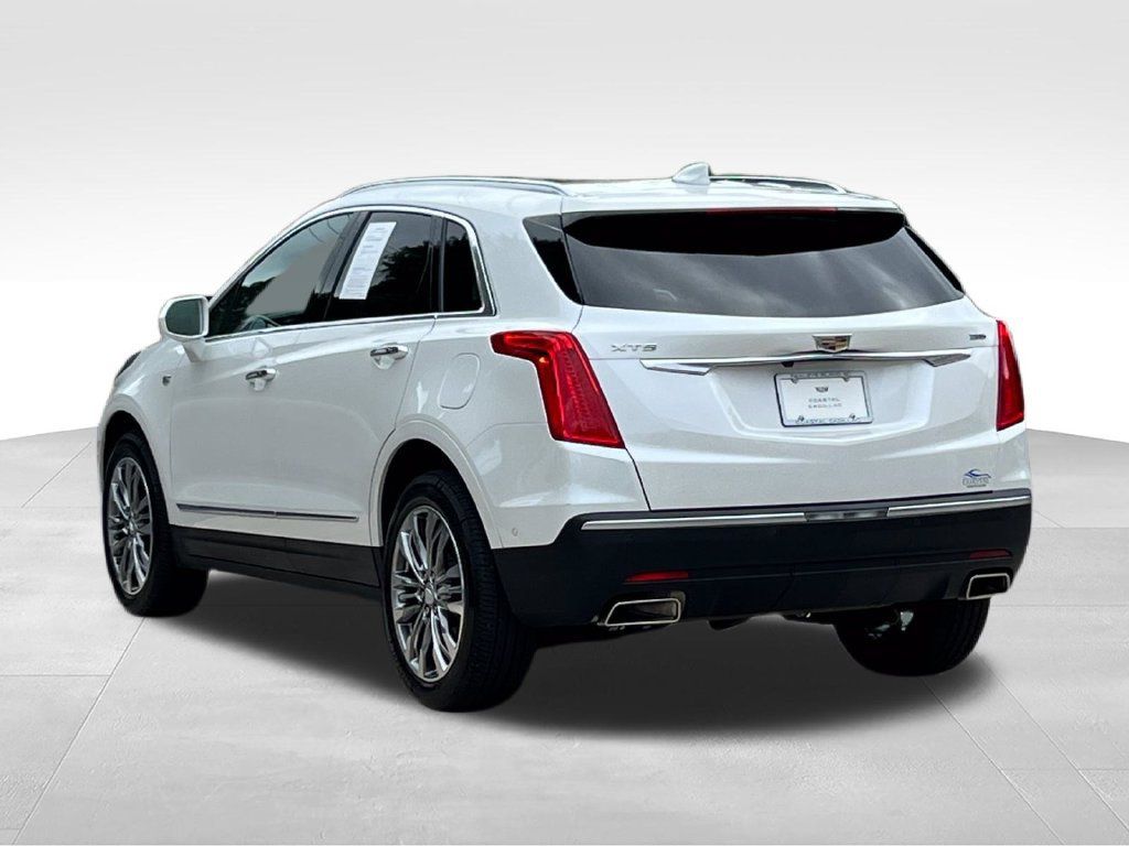 Used 2017 Cadillac XT5 Premium Luxury w/ Driver Assist Package FWD image 16