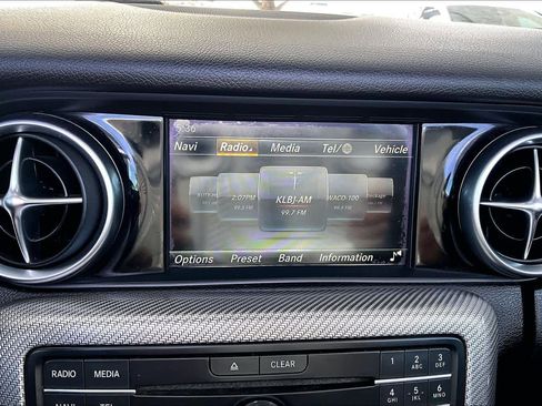 Used 2019 Mercedes-Benz SLC 300 image 34