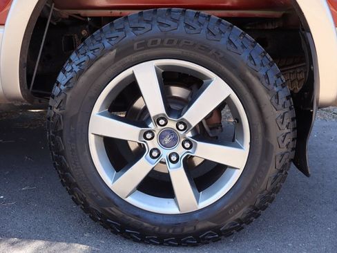 Used 2014 Ford F150 Lariat w/ Equipment Group 502A Luxury AWD/4WD image 42