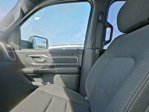 Used 2019 RAM 1500 Big Horn AWD/4WD image 25