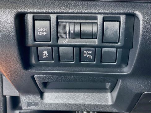 Used 2018 Subaru Crosstrek 2.0i Limited AWD/4WD image 13
