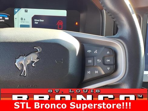 Used 2024 Ford Bronco Outer Banks image 14